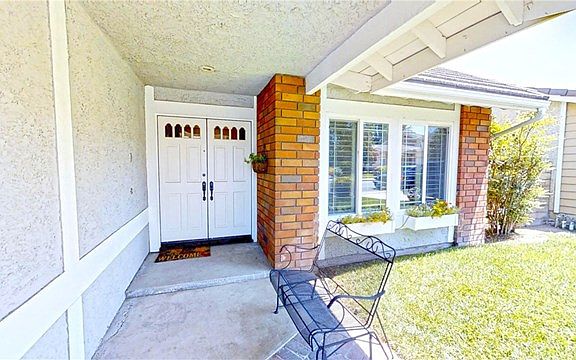 2nd image of 26074 Bella Santa Dr