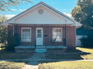 522 N 3rd Ave, Hill City, KS 67642