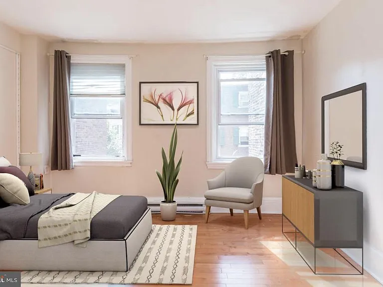 314 S 12th St #2R — Photo 3