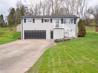 900 Whitehead Ln, North Huntingdon, PA 15642