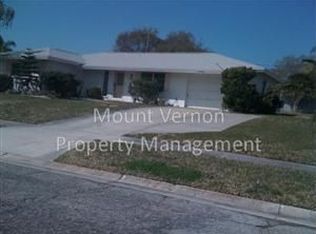 6706 Roxbury Dr, Sarasota, FL 34231