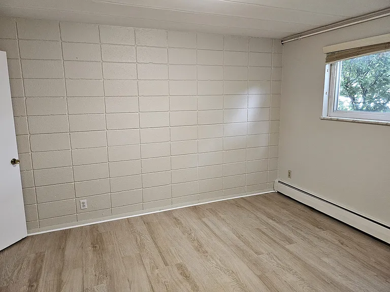 2102 Oxford Ave #B1 — Photo 7