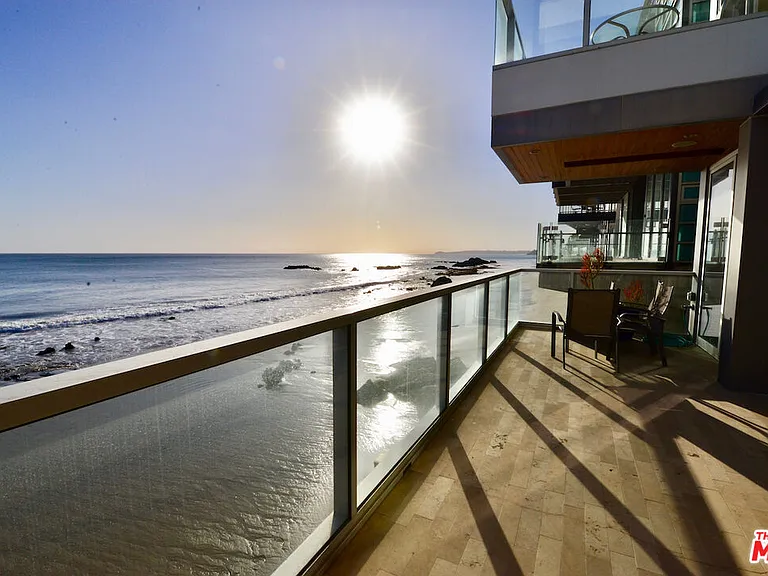 24826 Malibu Rd — Photo 37