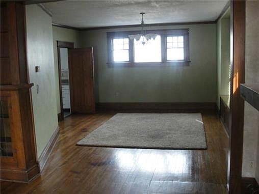 5th image of 1001 Santa Fe St