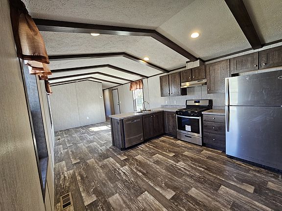 5th image of 39A Susan Dr