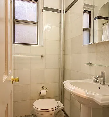 Rented by Compass | media 2