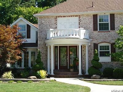 2nd image of 152 Hillcrest Ln