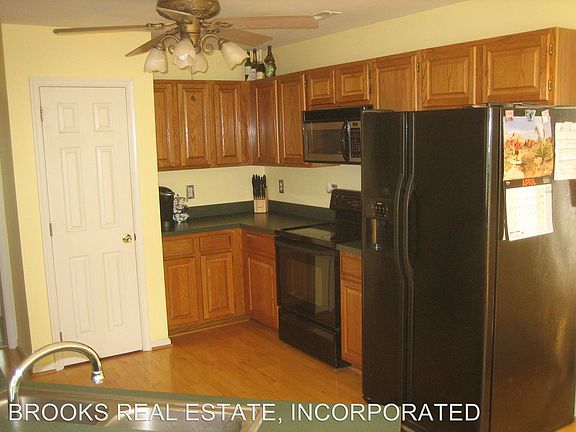 4th image of 4204 Rosewood Ct
