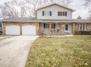 417 Ridgeview Dr, Independence, IA 50644