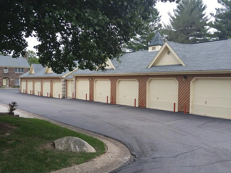 Storage & Garage Rentals