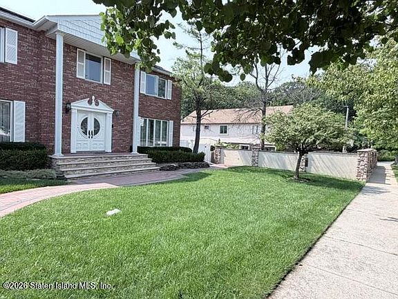 3rd image of 244 Harold Ave