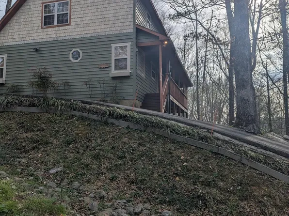 114 Cutter Gap Rd, Townsend, TN 37882