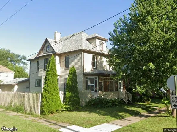 1236 14 1/2 St, Rock Island, IL 61201