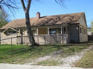 610 Park Dr, Greenwood, IN 46143