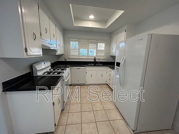 4th image of 533 Scottsdale Dr