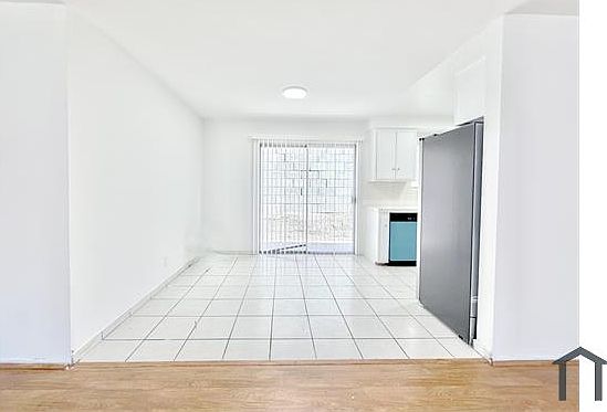 3rd image of 540 Hyde Park Pl APT 4