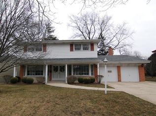 839 S Bruner St, Hinsdale, IL 60521