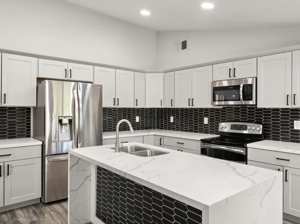 1312 W BERRIDGE Lane, Phoenix, AZ 85013