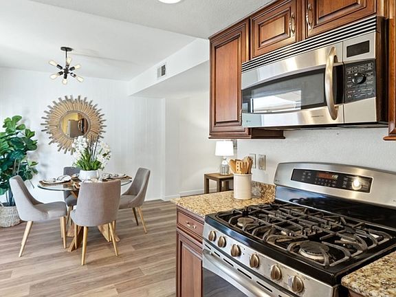 4th image of 2701 Gramercy Ave APT 2