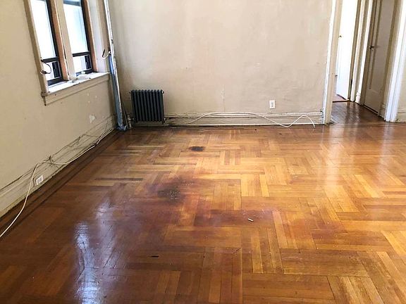 2nd image of 31 E 21st St #D10