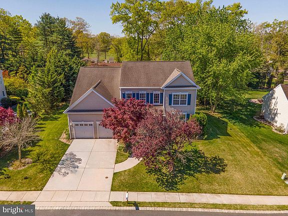 2nd image of 29 Tomasello Dr