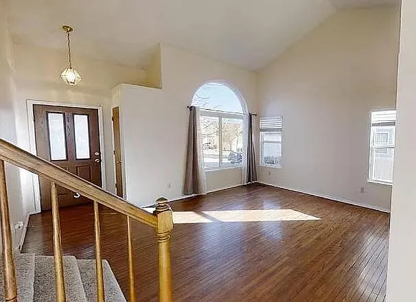7836 Scarborough Dr — Photo 17