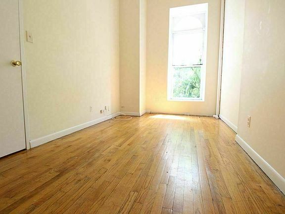 5th image of 151 W 78th St APT 2D