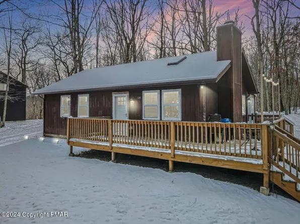 124 Rabbit Ct, Bushkill, PA 18324