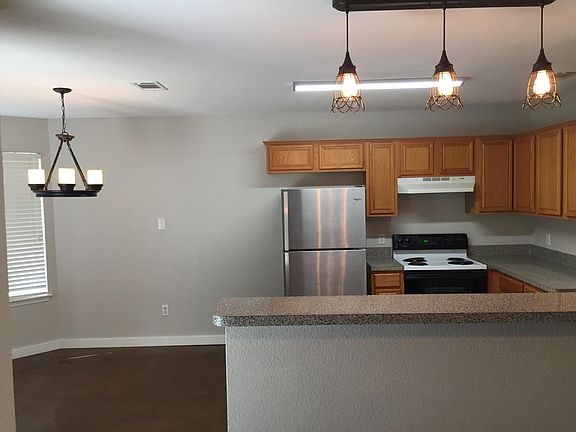 2nd image of 15117 Country Acres Dr