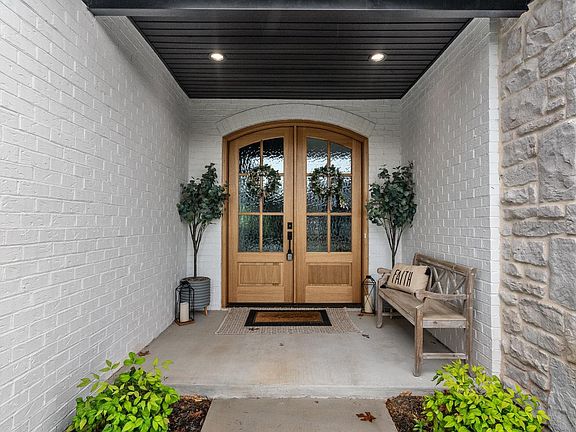 3rd image of 205 Bentley Grove Way
