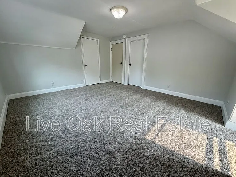 1319 Myrtle Ave #B — Photo 10