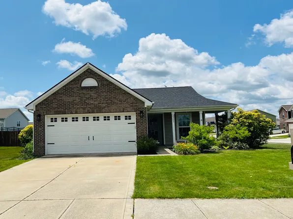 2201 Schoolmarm Dr, Greenfield, IN 46140