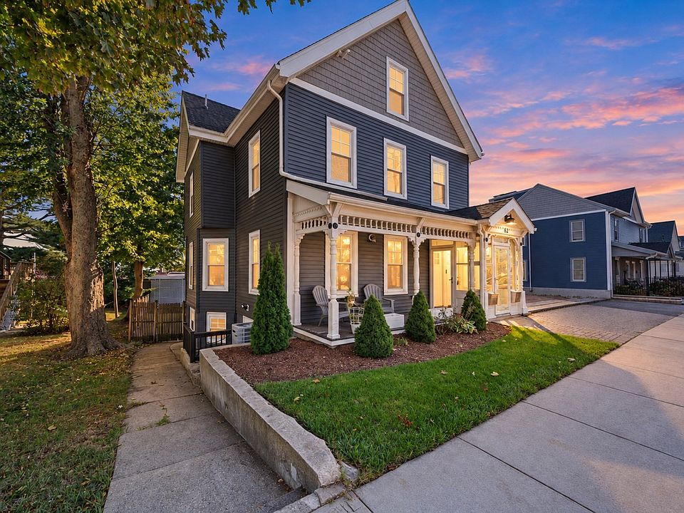 1st image of 62 Pleasant St #2
