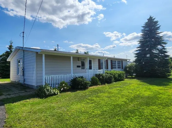 10319 7th St, Oscoda, MI 48750