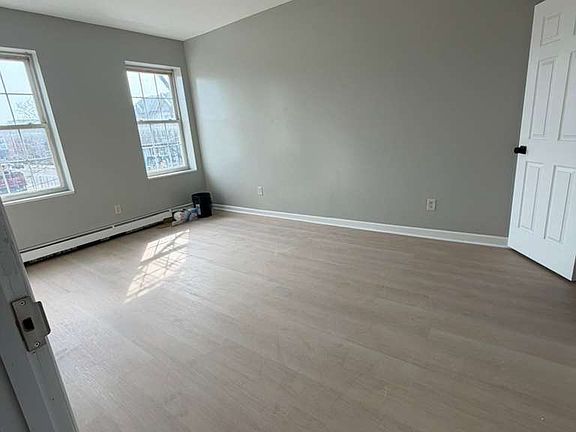 3rd image of 634 Martin Luther King Blvd #22