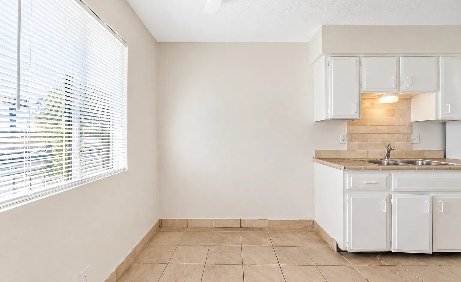 2 bed, 865 sqft, $1,095 — Photo 4
