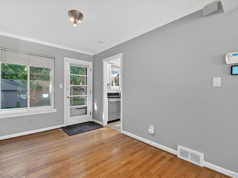 1035 N Old Woodward Ave Unit 1, photo 9