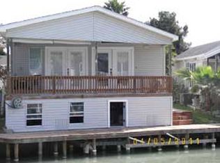 494 W Clam Cir, Port Isabel, TX 78578