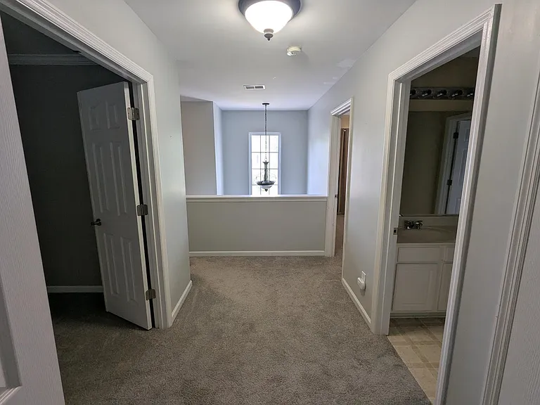 127 Towering Pine Dr — Photo 16