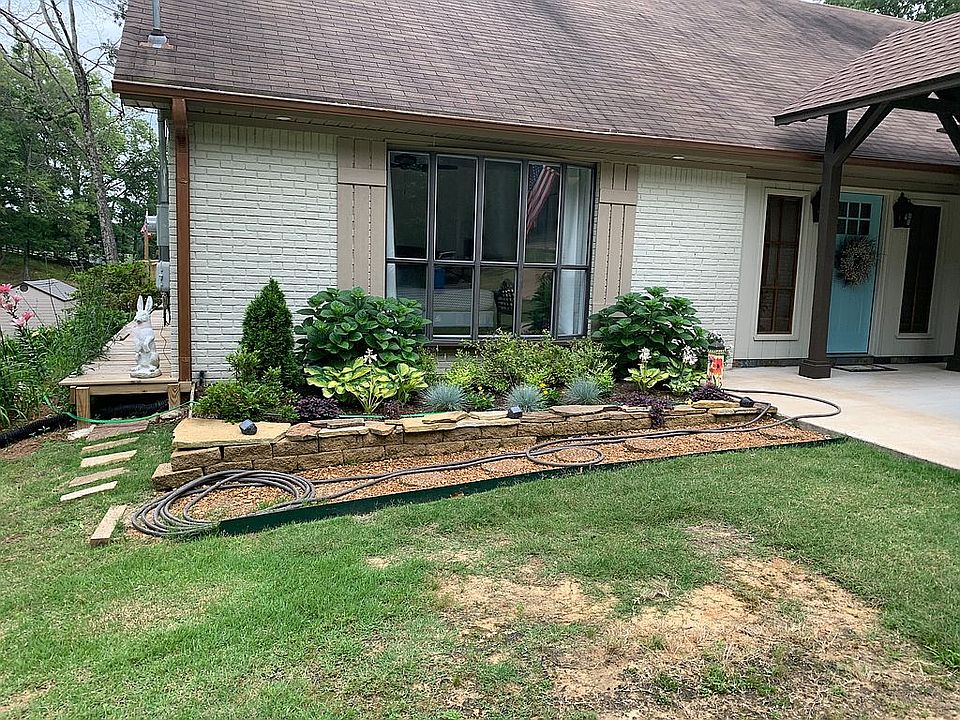 1st image of 1379 Thunderbird Dr N