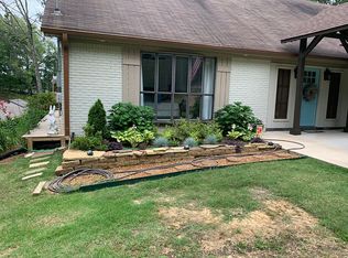 1379 Thunderbird Dr N, Hernando, MS 38632