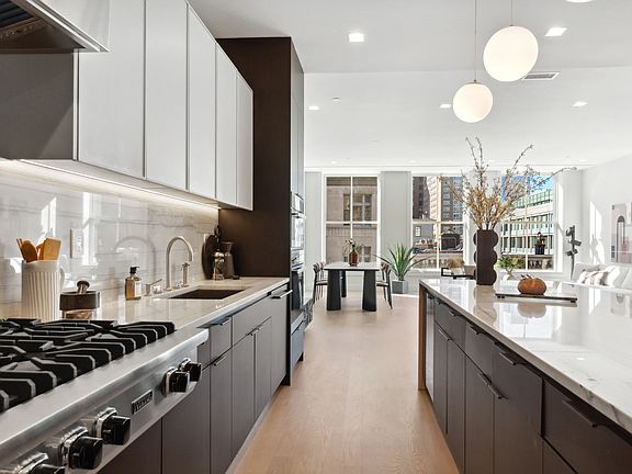 2nd image of 74 Grand St #Loft5
