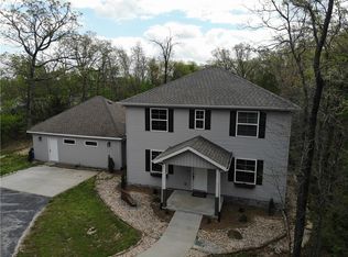 109 11th Ave SE, Gravette, AR 72736