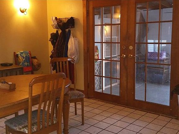 3rd image of 345 E Haines Blvd