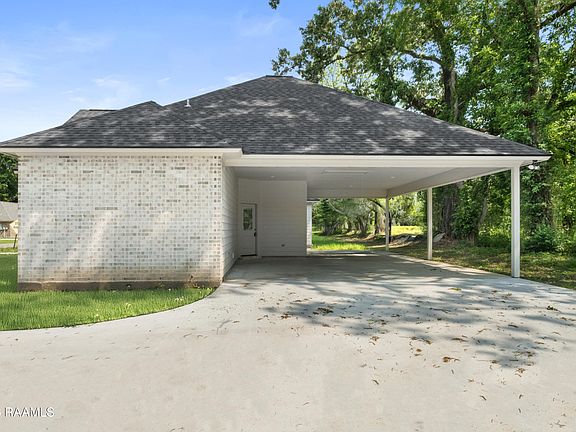 2nd image of 1017 Timber Trails Rd