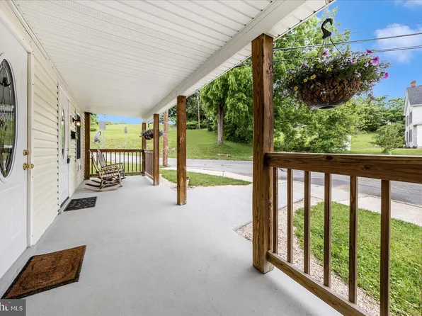 455-457 W 5th St, Waynesboro, PA 17268