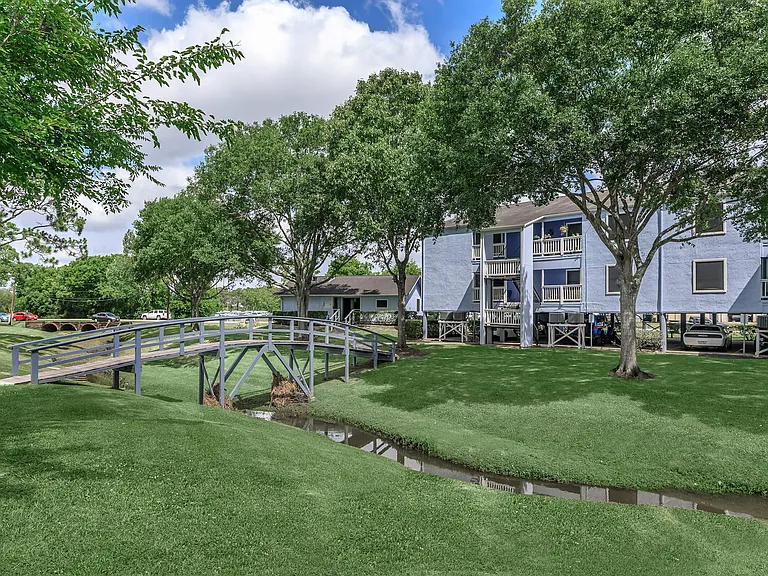 Bayou Village — Photo 15