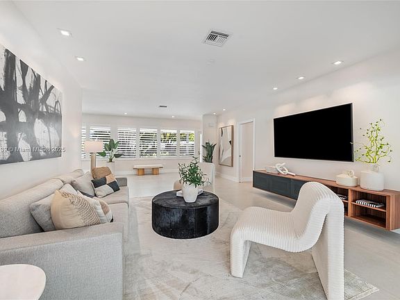 3rd image of 14740 SW 83rd Pl