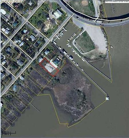1st image of 8 Battery Park Ln