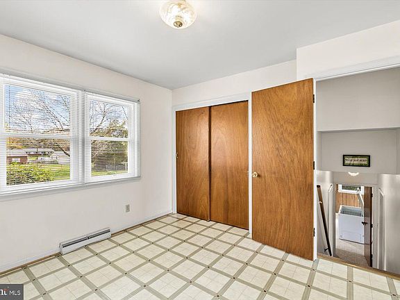 5th image of 806 Culpeper St